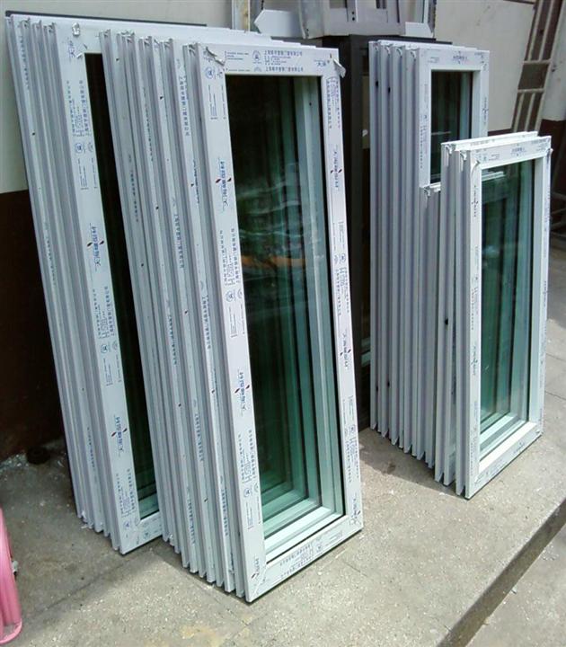 Featuring aluminum alloy windows